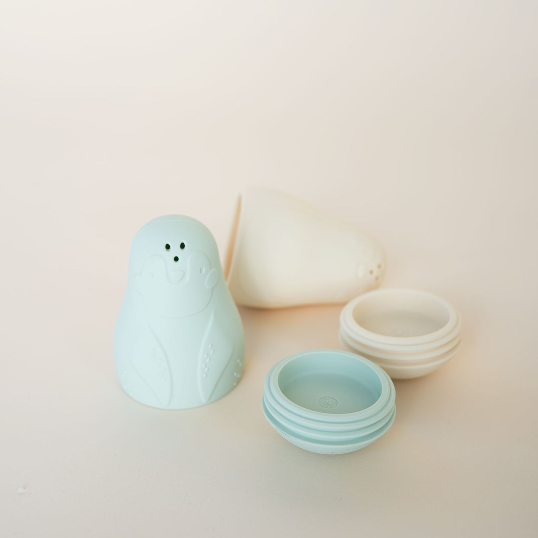 JBØRN Baby Gift Set | Organic Cotton Baby Bathrobe & Bath Toys - Personalisable Baby Products Sold and Personalised by JustBørn