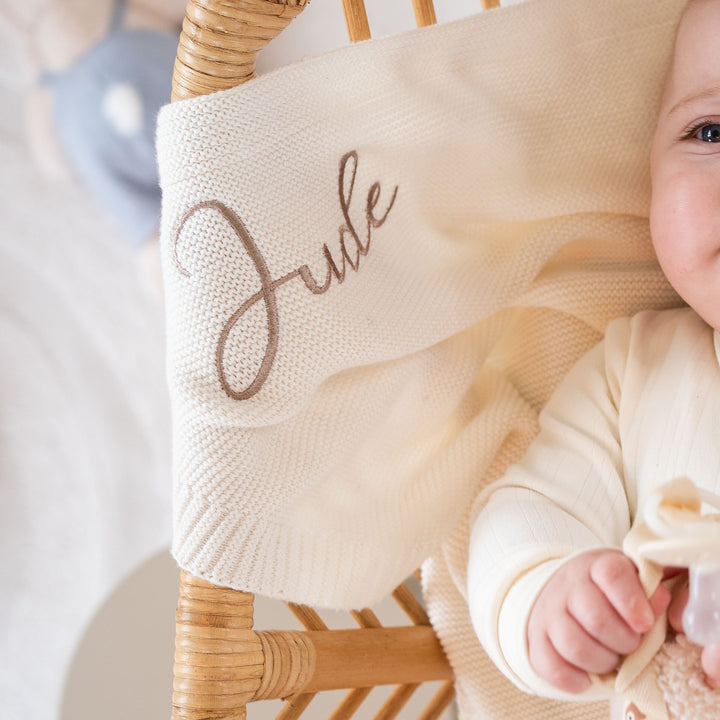 JBØRN Knitted Blanket - Personalisable Baby Products Sold and Personalised by JustBørn