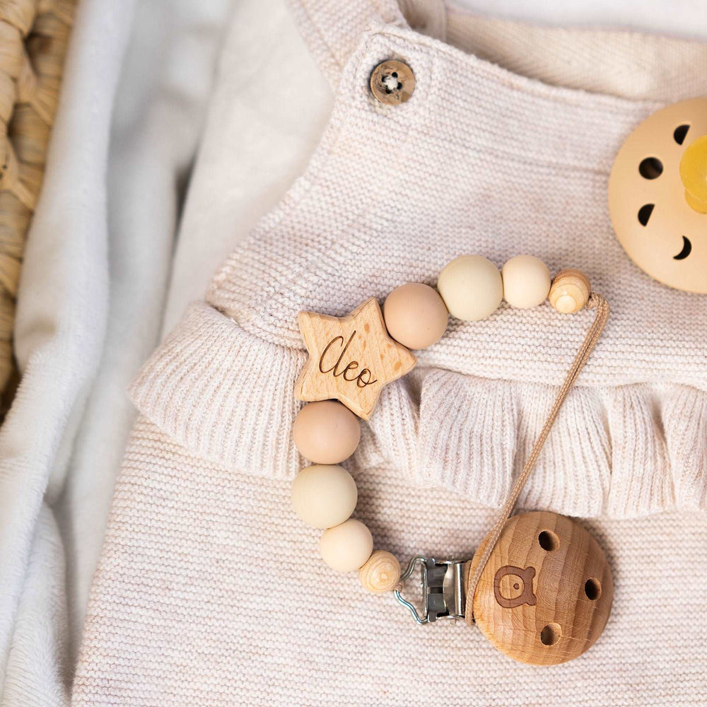 JBØRN Star Pacifier Clip - Personalisable Baby Products Sold and Personalised by JustBørn