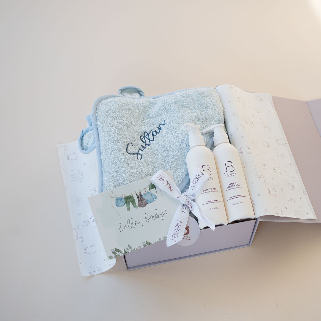 JBØRN Organic Cotton Towel & Skincare Gift Set - Personalisable Baby Products Sold and Personalised by JustBørn
