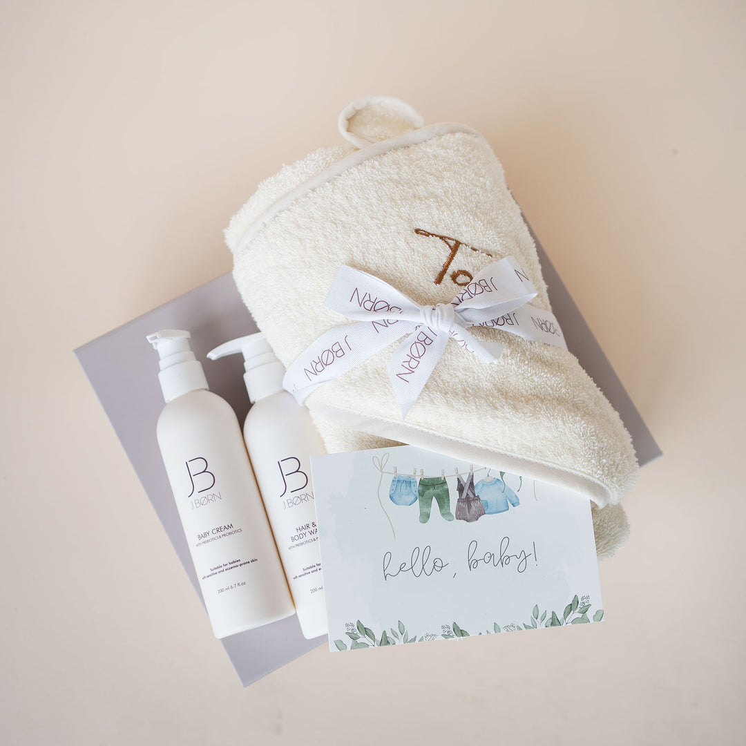 JBØRN Organic Cotton Towel & Skincare Gift Set - Personalisable Baby Products Sold and Personalised by JustBørn