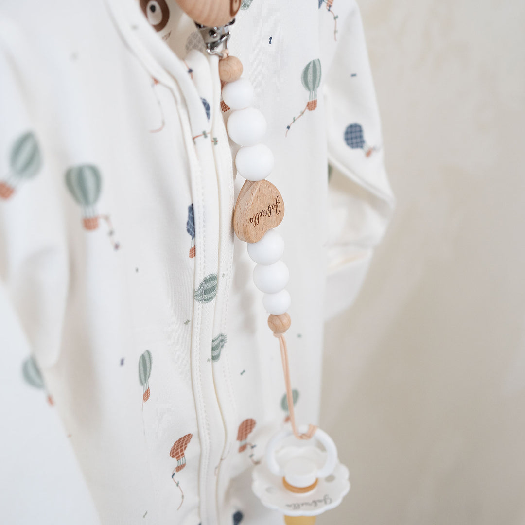 JBØRN Love Heart Pacifier Clip - Personalisable Baby Products Sold and Personalised by JustBørn