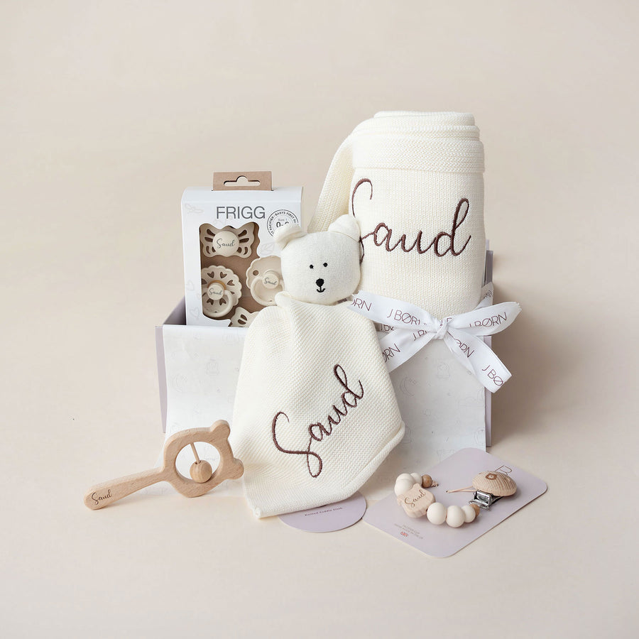 JBØRN Knitted Blanket Gift Box Bundle Ivory - Personalisable Baby Products Sold and Personalised by JustBørn