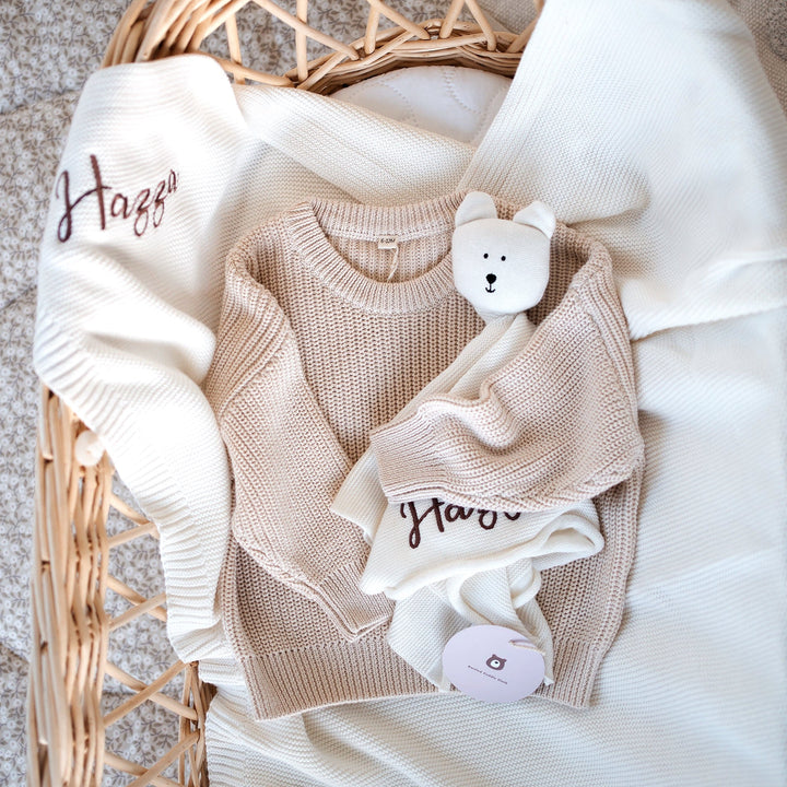 JBØRN Knitted Blanket & Comforter Gift Set - Personalisable Baby Products Sold and Personalised by JustBørn
