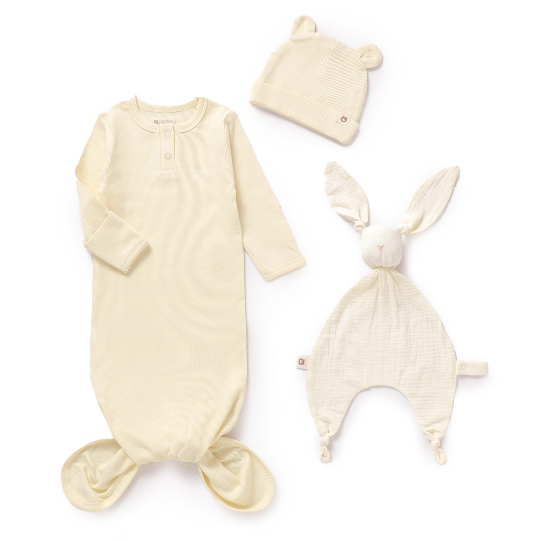 JBØRN Organic Cotton Sleeping Gown & Comforter Set | 0-6 Months Gown & Comforter Set | Pale Daffodil - Personalisable Baby Products Sold and Personalised by JustBørn