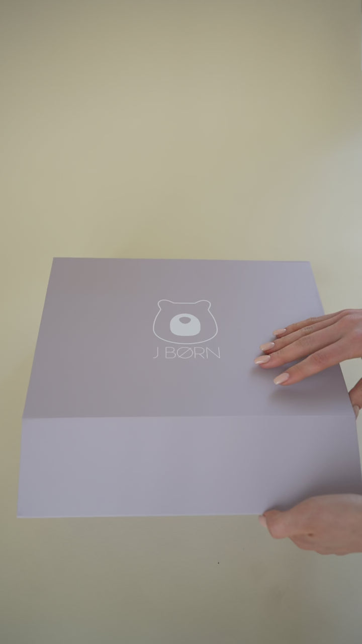 JBØRN Baby Weaning Full Essentials Gift Box